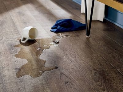 Sàn gỗ công nghiệp có chống thấm nước không?